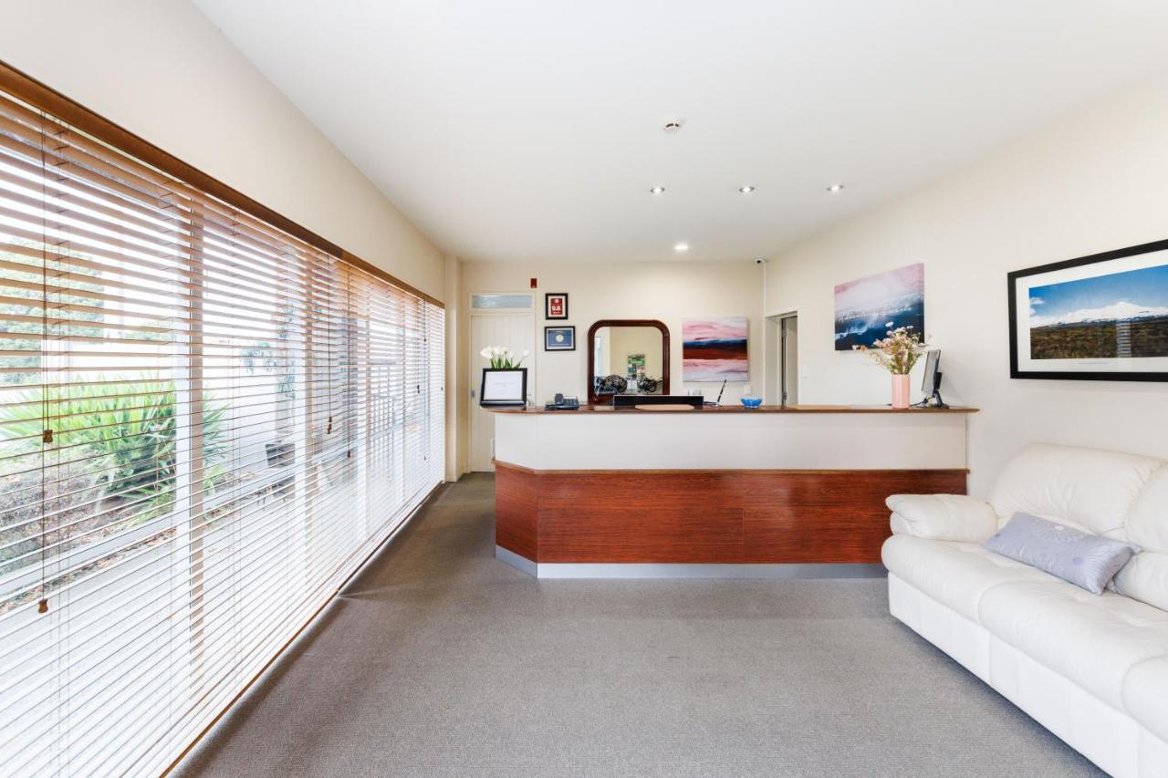 Fitzherbert Regency Motor Lodge Palmerston North Extérieur photo