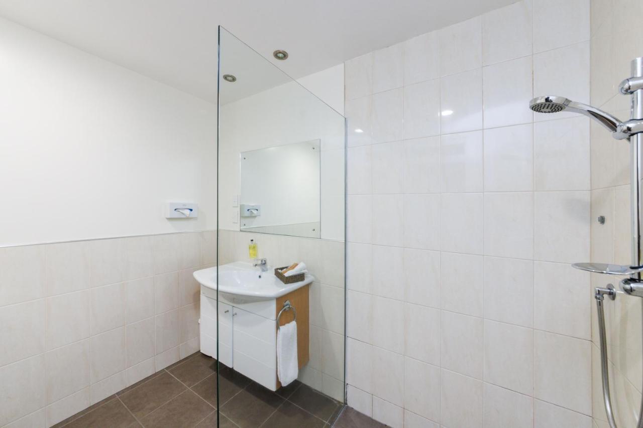 Fitzherbert Regency Motor Lodge Palmerston North Extérieur photo